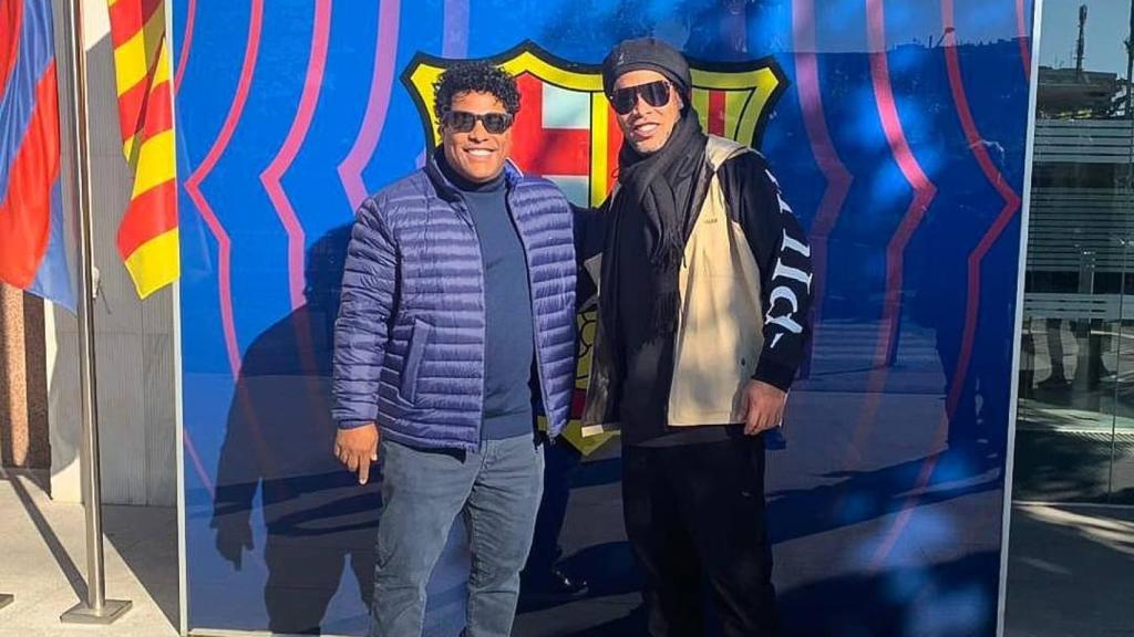 Ronaldinho, en las oficinas del Barça