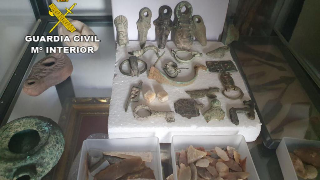 Piezas recuperadas en el domicilio del detenido.