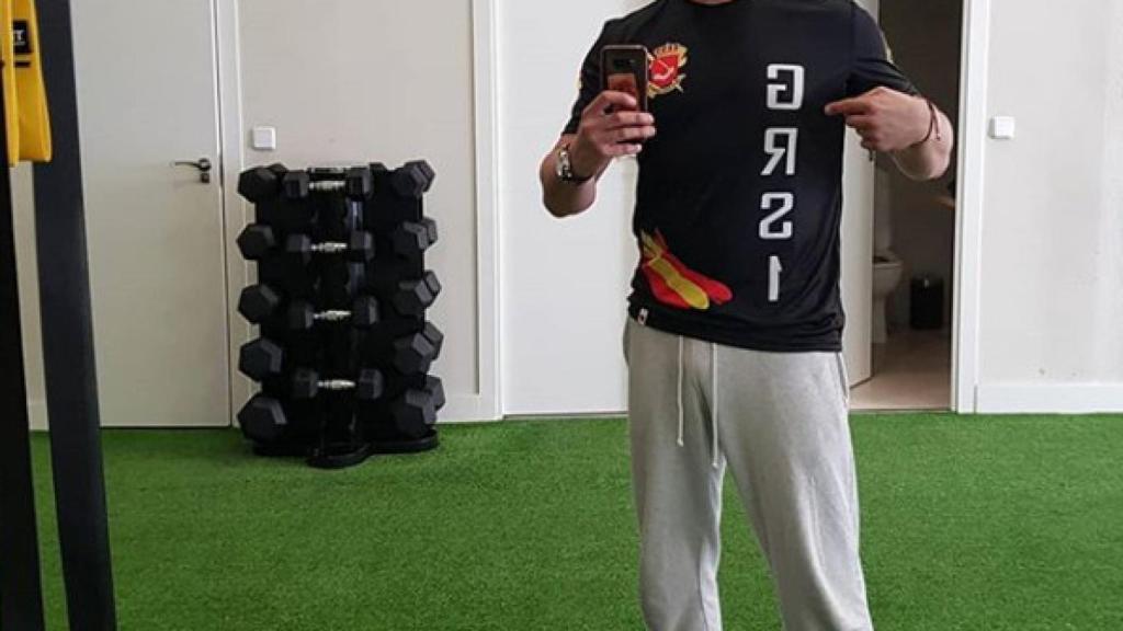 Cuando 'gira' por España, Abascal aprovecha para hacer ejercicio en los huecos que tiene libres.