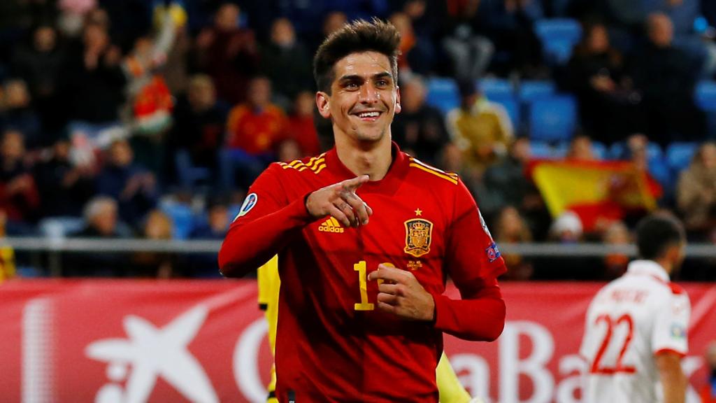 Gerard Moreno celebra su gol con la selección española ante Malta