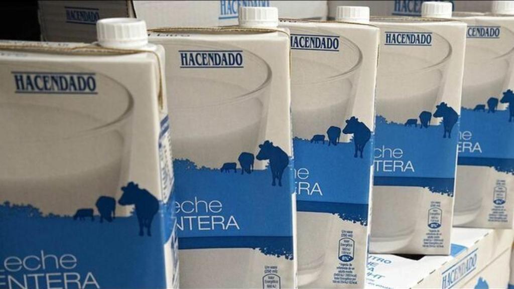 Leche Hacendado.