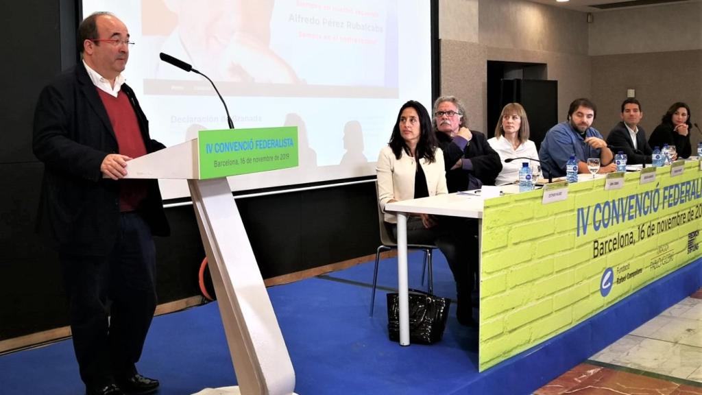 Iceta (PSC), Niubó (Fundació Campalans), Tardà (ERC), Albicach (Comuns), Pedret (PSC), Martín Blanco (Cs) y Barrio (Lliga Democràtica).