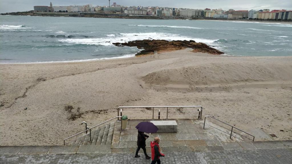 Tiempo riazor mal tiempo lluvia playa