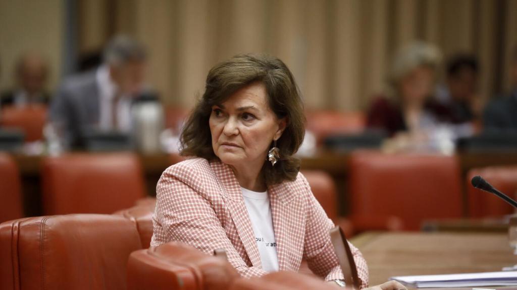 Carmen Calvo, fiel a sus trajes de chaqueta.