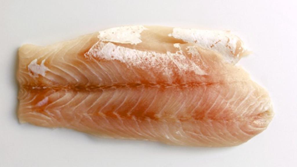 Un filete de perca del Nilo.