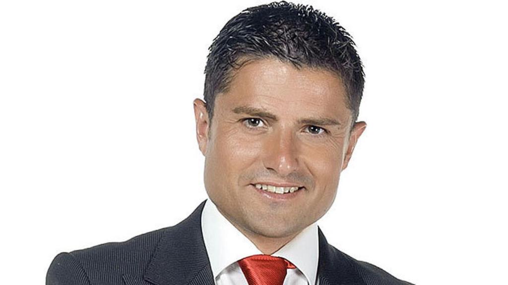 Alfonso Merlos, en una presentación de un libro.