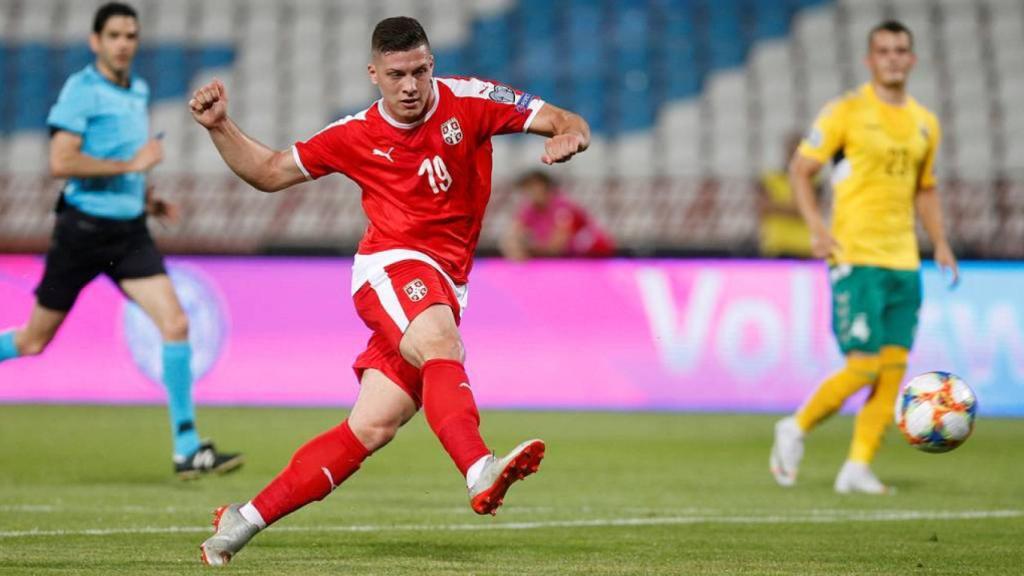 Luka Jovic, con la selección serbia