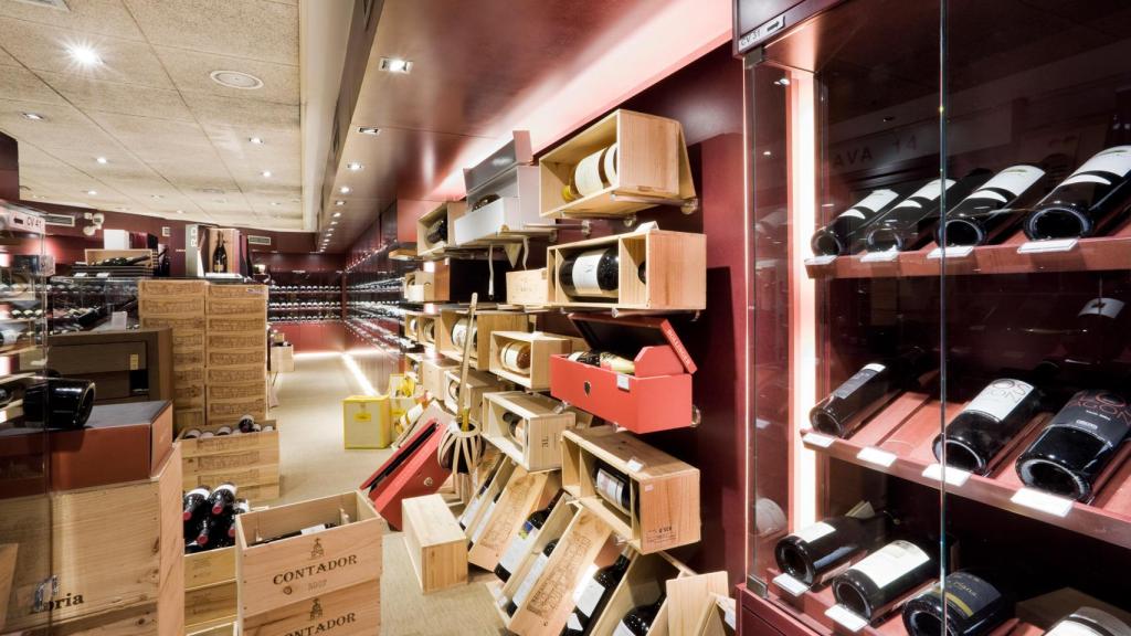 Presta atención a las condiciones de conservación del vino en esa web.