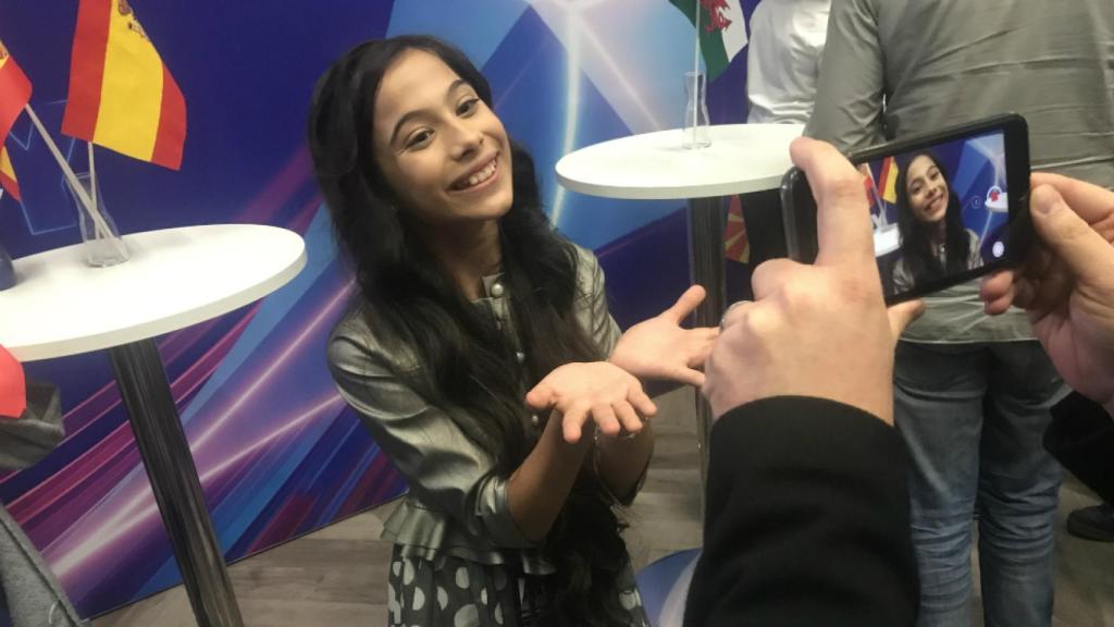 Melani atendiendo a los medios en el Gliwice Arena (BLUPER)