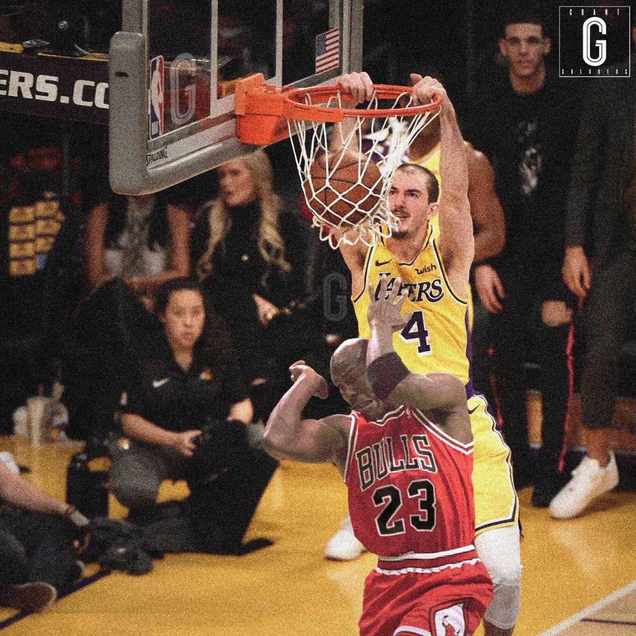 Alex Caruso haciéndole un mate a Michael Jordan, uno de los muchos 'memes' que corren por internet