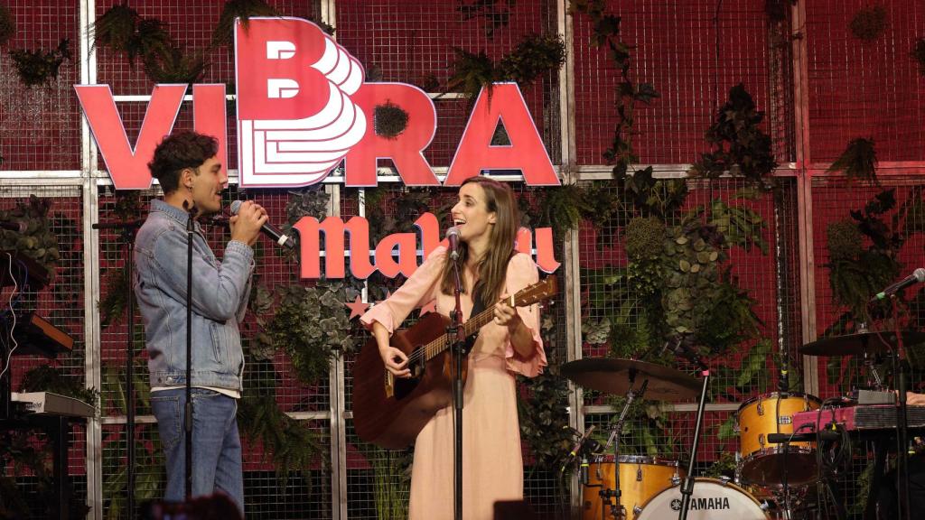 Zahara y Miss Caffeina en el cierre de la gira Cómplices de Vibra Mahou.