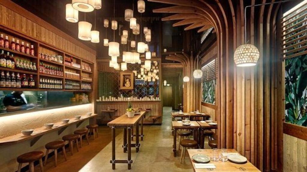 El diseñador coruñés Iván Cotado recibe un premio internacional por el restaurante Koh Lanta