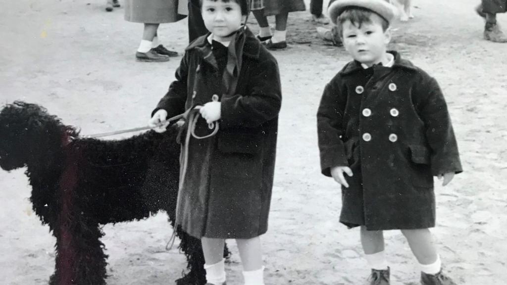 El doctor Ripoll cuando solo era un niño perdió por enfermedad a su hermana Lolita.