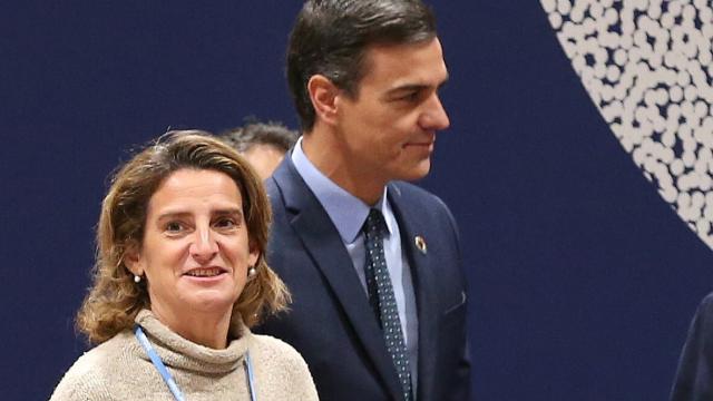Pedro Sánchez, presidente del Gobierno, y Teresa Ribera, vicepresidenta tercera.