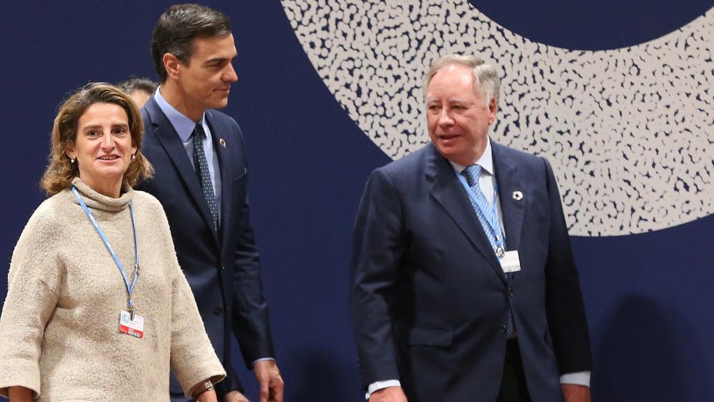 Pedro Sánchez, presidente del Gobierno, y Teresa Ribera, vicepresidenta tercera.