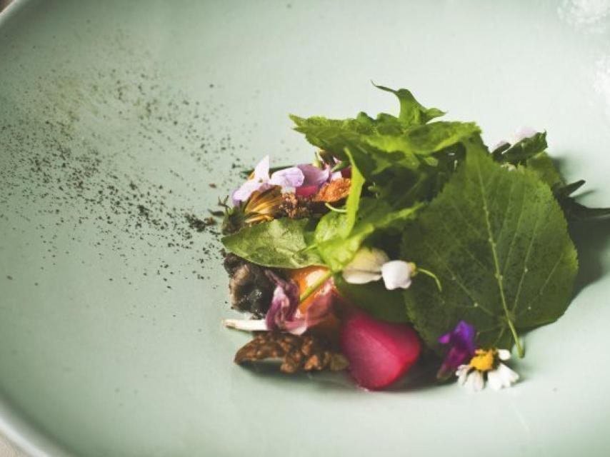 Uno de los bellos platos de Ana Ros para su restaurante Hisa Franko.