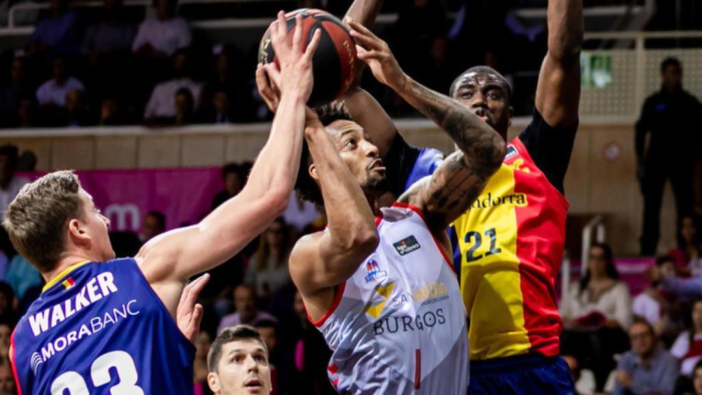 Tokoto intenta un mate contra Morabanc Andorra en Liga Endesa