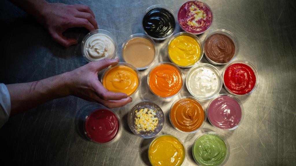 La Salmoreteca dispone de hasta 700 sabores de salmorejo