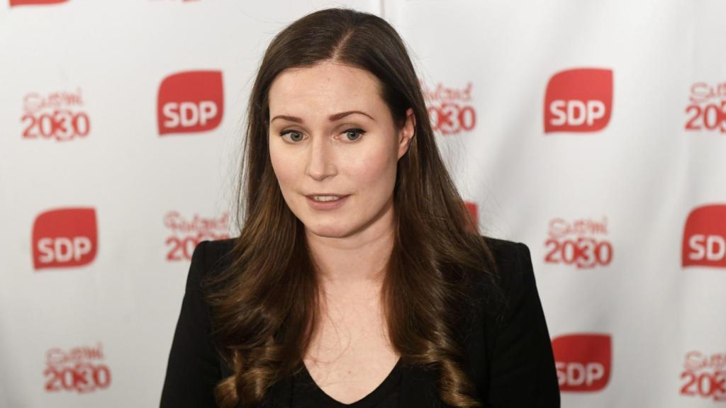 La nueva primera ministra finlandesa, Sanna Marin, tras su elección este domingo