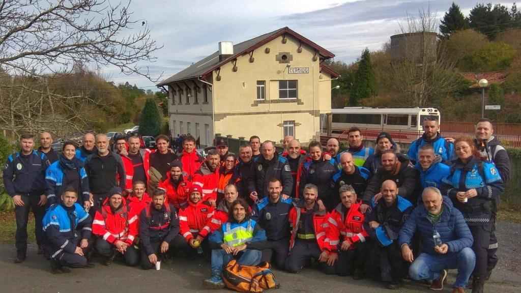 Miembros de los bomberos, Policía Local y Protección de Civil de A Coruña