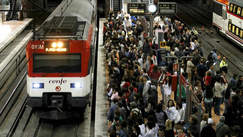 El millonario contrato de Renfe pretende descongestionar la red de Cercanías.