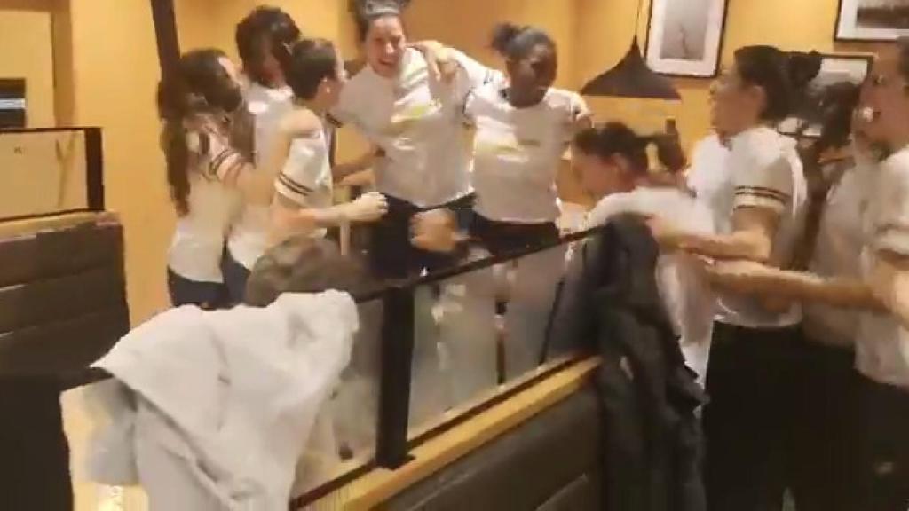 Las Guerreras, celebrando el pase a semifinales