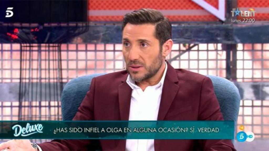 Antonio David durante su polígrafo en 'Deluxe'.