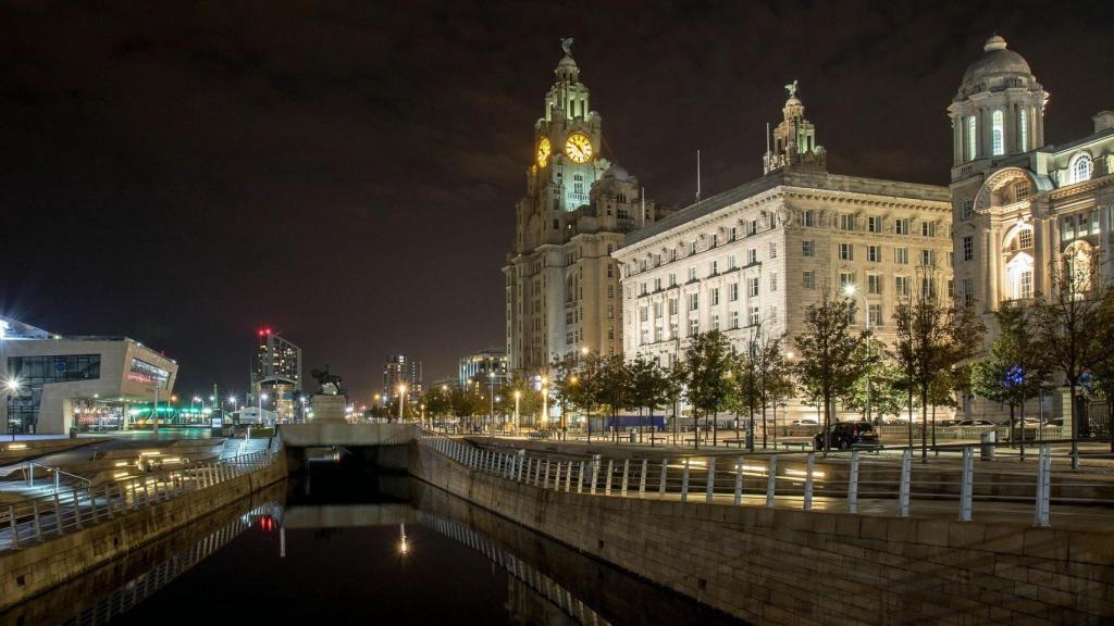 En Navidad vuelven miles de personas a disfrutar de las fiestas con sus familias.