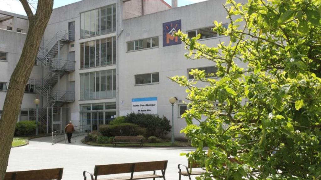 Detenido en A Coruña por dar un puñetazo en el ojo sin mediar palabra en Monte Alto