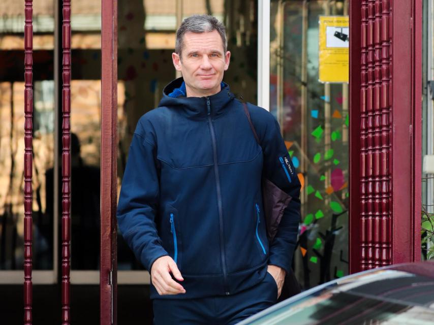 Urdangarin saliendo del centro 'Hogar Don Orione'.