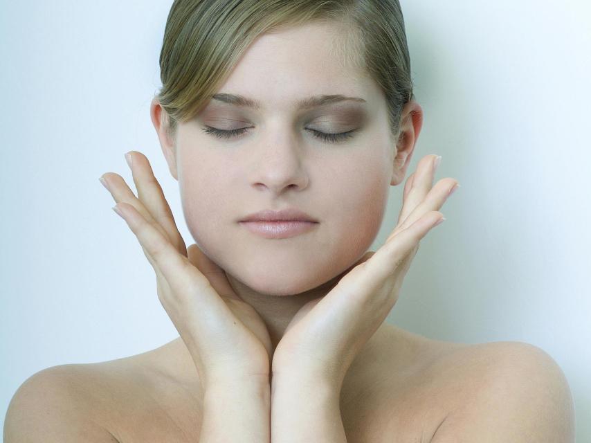 En estas fechas es recomendable someterse a un tratamiento de hidratación.