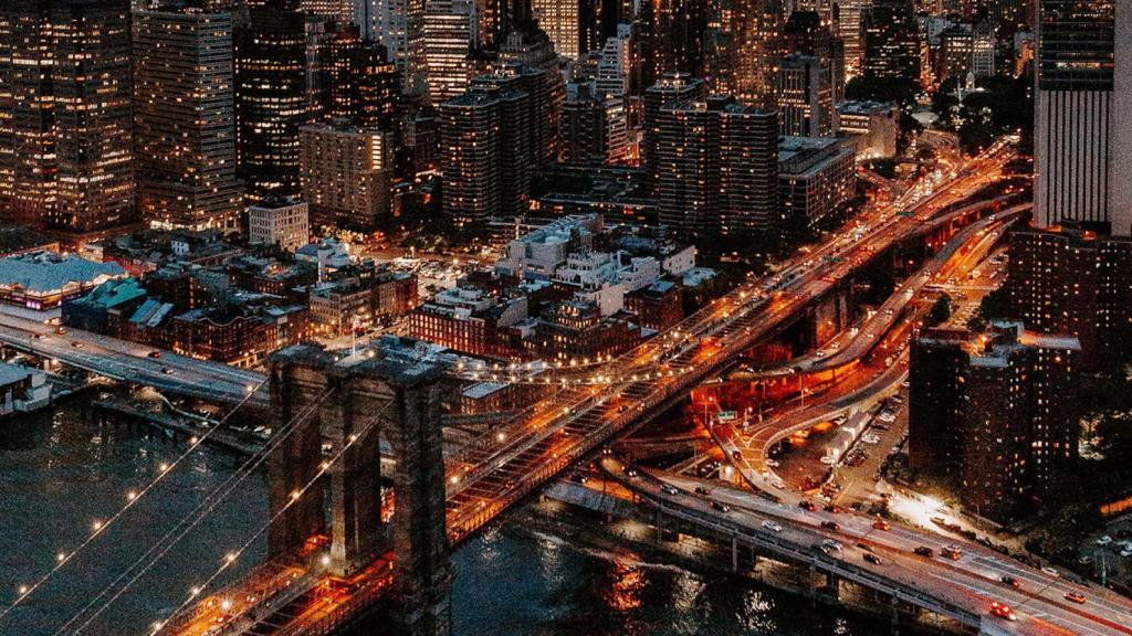 Un sistema inteligente para mitigar la congestión del tráfico en Nueva York.