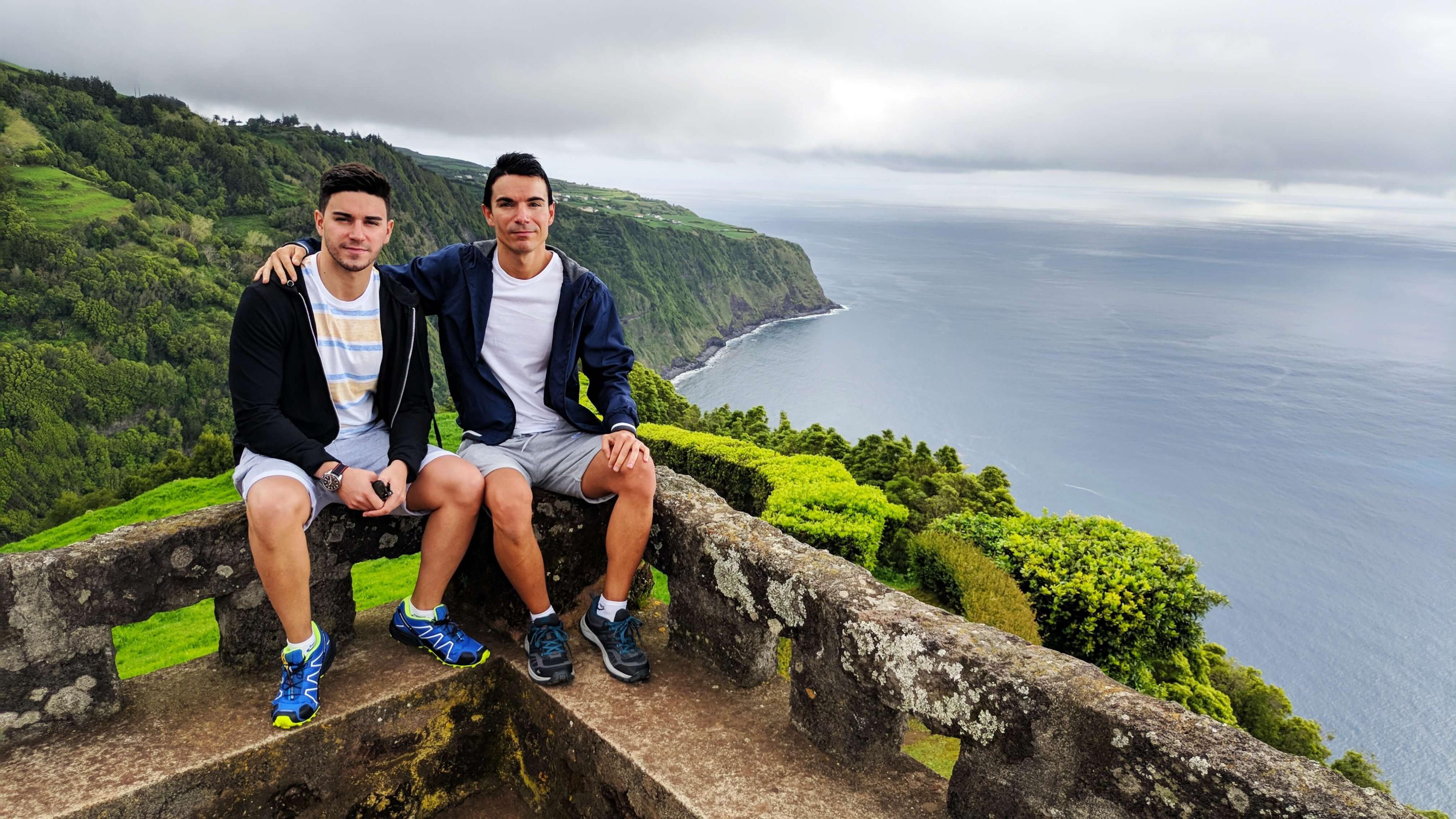 Los dos hermanos Ramón, unidos también por Livegens
