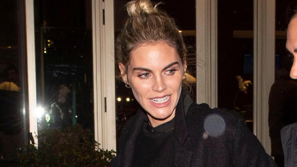 La actriz Amaia Salamanca en el último adiós a Patxi Andión.