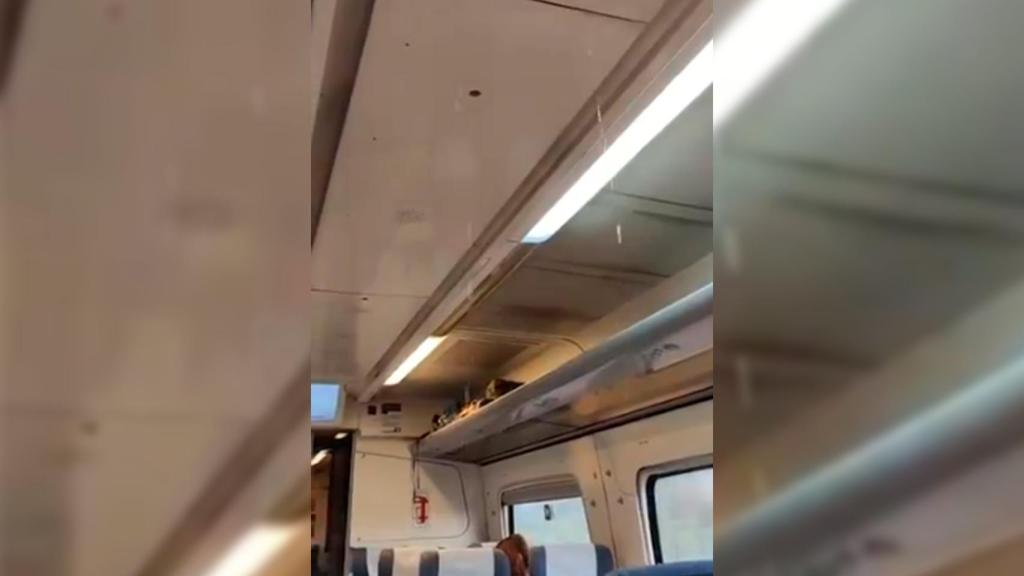 El agua cae del techo en un tren Madrid-Badajoz.