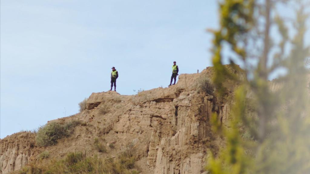 Dispsitivo de vigilancia desplegado en la Embajada de México de La Paz.