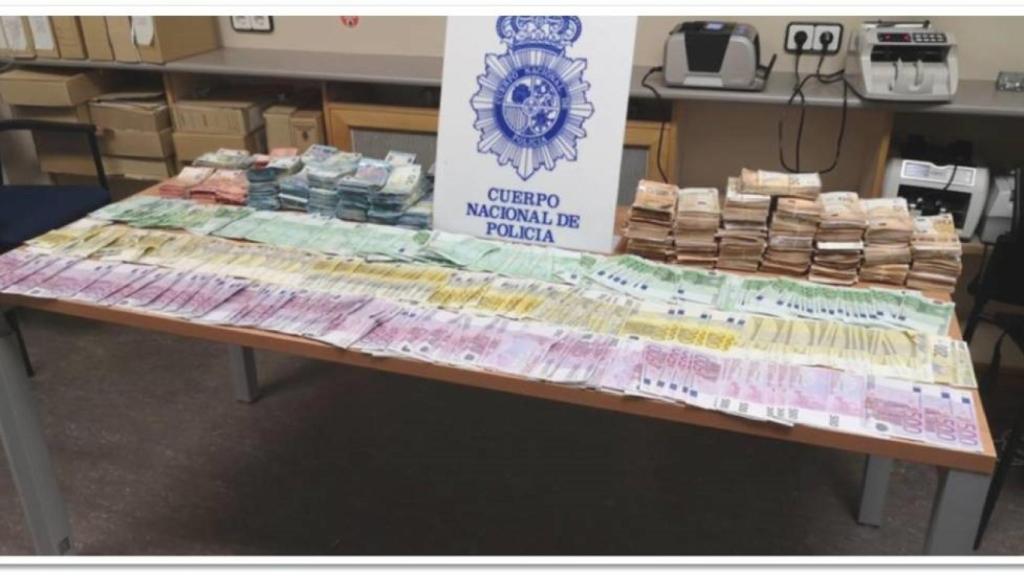 Incautados más de 1.300 kilos de cocaína.