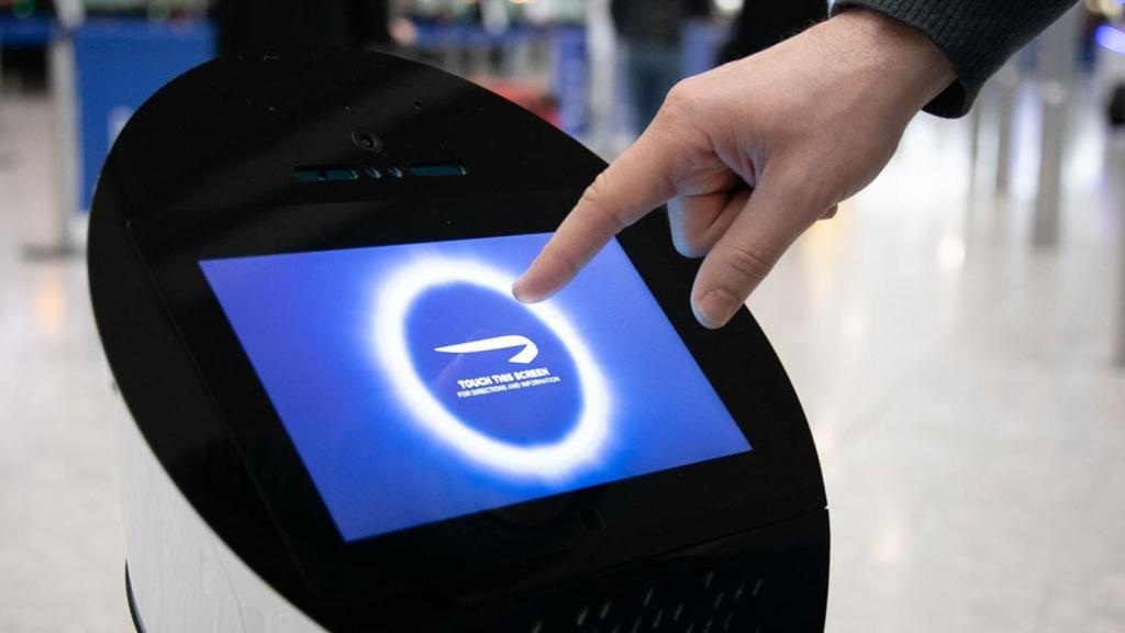 Nunca más te perderás en el aeropuerto de Heathrow, este robot será tu guía