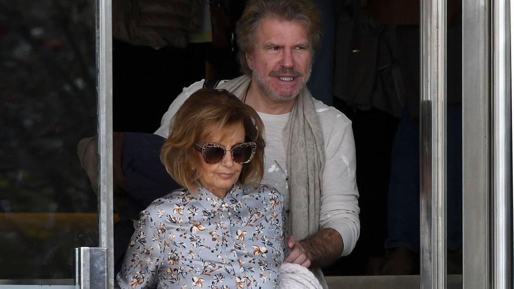 María Teresa Campos y Edmundo Arrocet en Málaga en el verano de 2018.