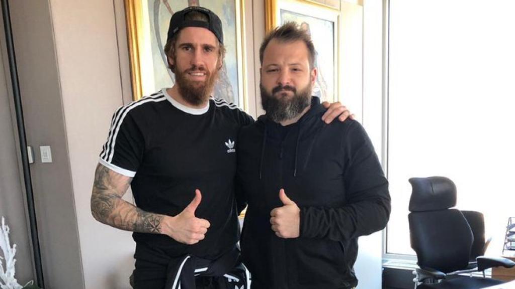 Albentosa, tras despedirse de Danail Ganchev, uno de los dueños del club