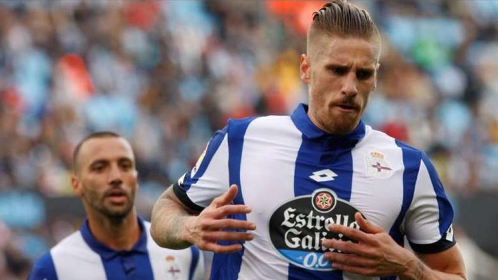 Albentosa, durante un partido con el Deportivo