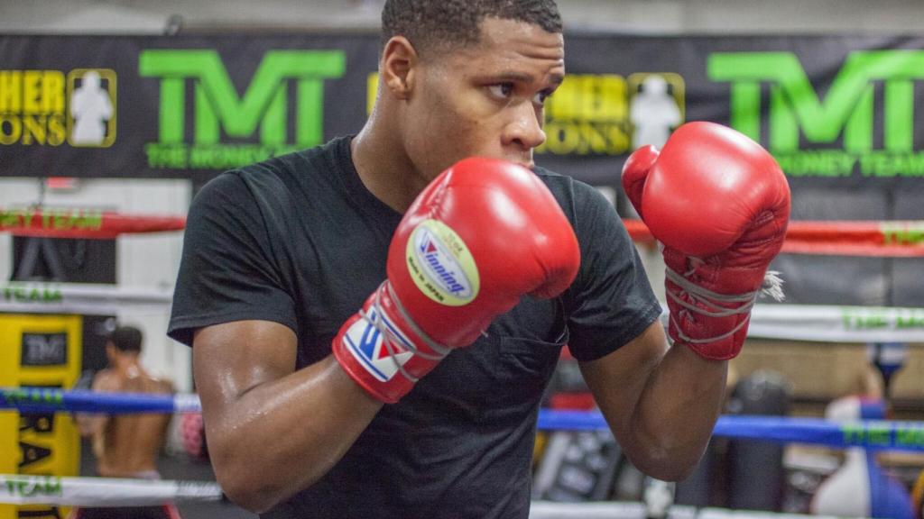 Devin Haney, el boxeador protegido por Floyd Mayweather