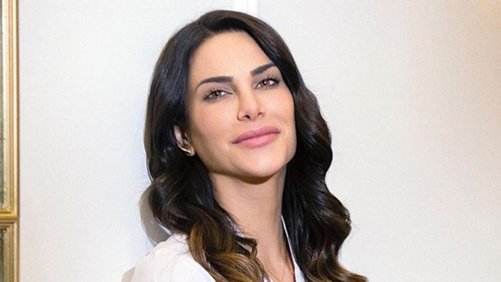 La doctora Carla Barber posando en su clínica de Madrid.