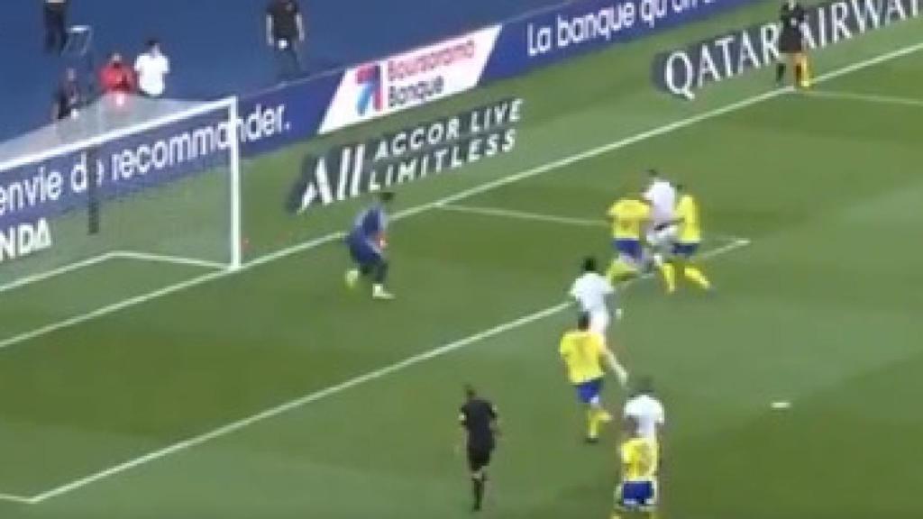 Icardi tira a portería