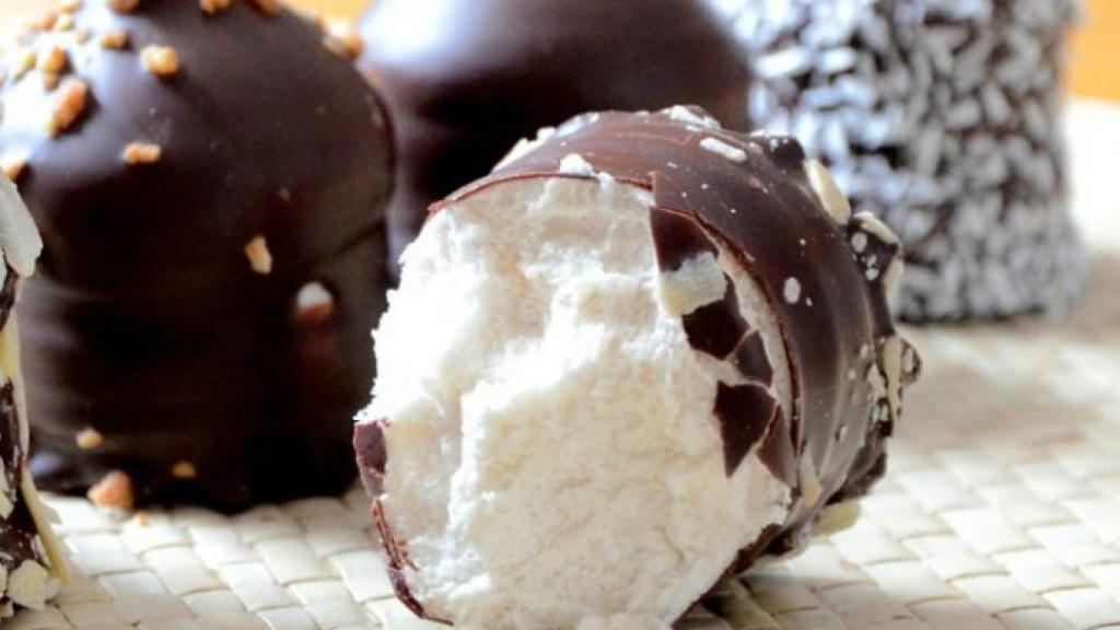 Trufas de chocolate y leche de coco