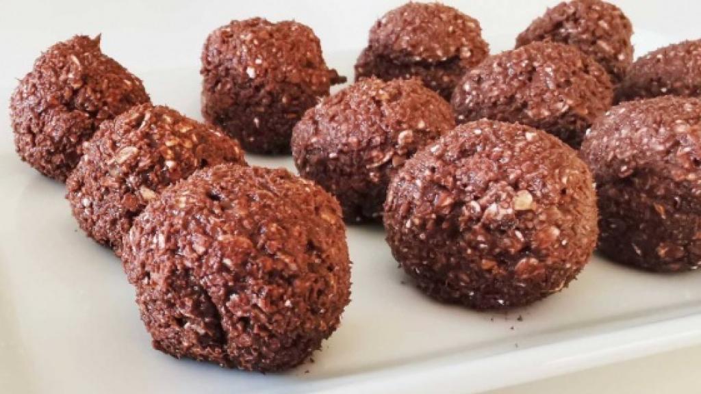Trufas veganas de plátano y avena