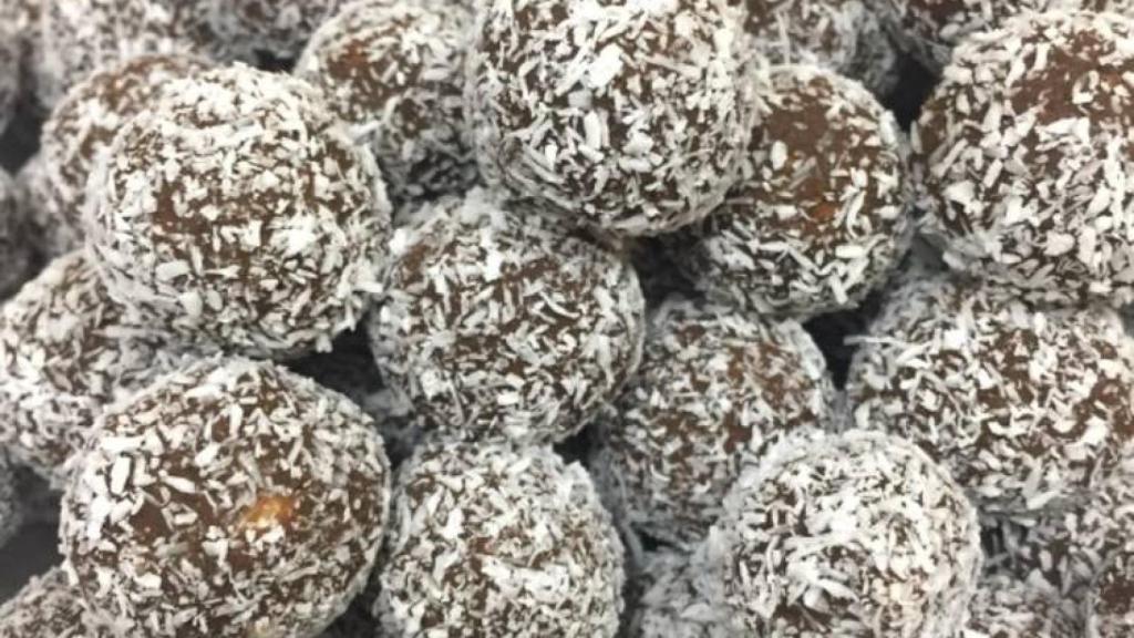 Trufas de galletas de chocolate y dulce de leche