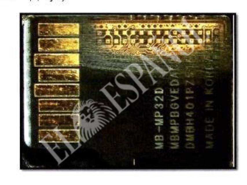 Examen al microscopio de la zona lijada./