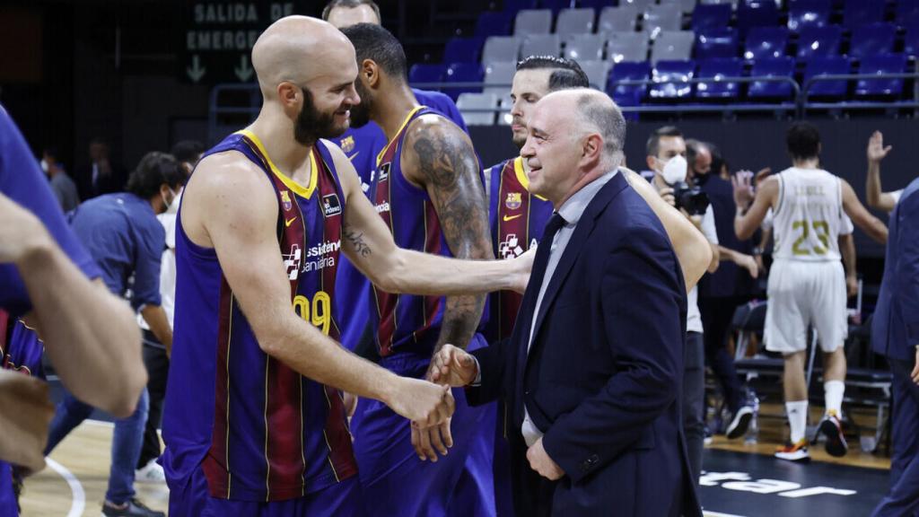 Nick Calathes y Pablo Laso, durante la Supercopa de España 2020