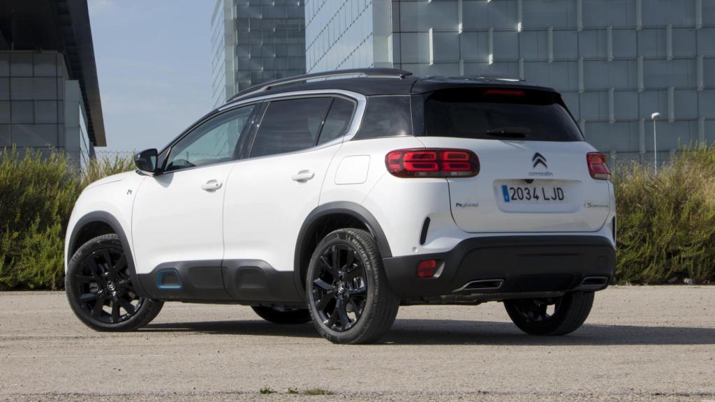 Por su tamaño se sitúa con un SUV compacto, un rival de modelos como el Qashqai o el Ateca.